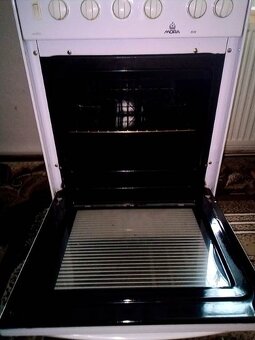 Predám zachovalý kombinovaný sporák Mora 2224 - 4