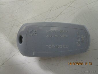 PREDAM ROZNE DIALKOVE OVLADACE vid.FOTO od.5€ - 4