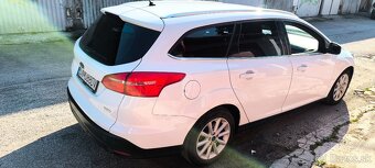 Ford Focus Kombi 1.0 EcoBoost Titanium X - 4