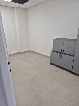 Ponúkam na prenájom obchodný priestor - 4