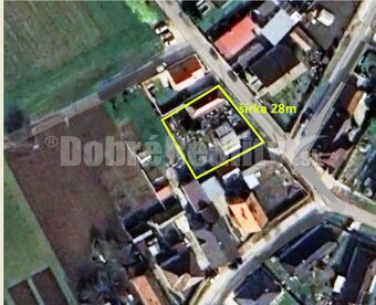 Široký pozemok 754m2 v pokojnej ulici v obci Tešedíkovo. - 4