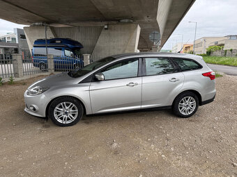 Ford Focus Kombi 1.0 SCTi Sport - 4