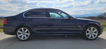 BMW 320i - 4