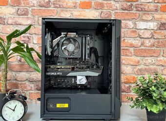 Ryzen 7 3700X\16GB\RTX 3070\SSD\850W Zdroj - 4