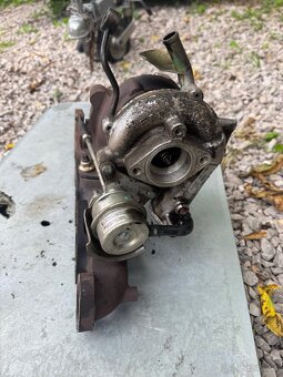 Turbo Nissan 2.2 dci Kod motora YD 22 - 4
