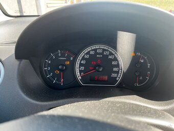 Suzuki Swift 2008 - 90k km - 4