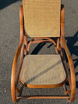 Stare drevene hupacie kreslo Thonet v top stave - 4