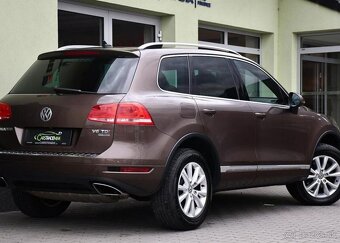 Volkswagen Touareg 3.0TDi 4M A/T VZDUCH TAŽNÉ ČR 176 kw - 4