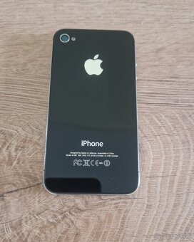 Apple iPhone 4s - 4
