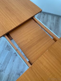 Predam kuchynsky rozkladaci stol - 4