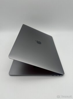 MacBook Pro 15" 2019 16/256GB Space Gray - 4