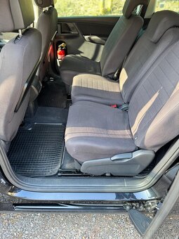 VW Sharan 2,0Tdi 110kW, 7 miestne - 4
