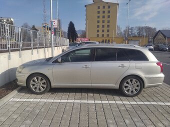 Toyota Avensis combi - 4