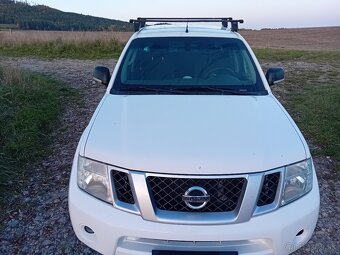 Predám Nissan Navara 4x4 2,5 dci 2013 DPH nová STK - 4
