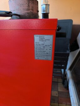 Predám kotol na tuhe palivo značky maga28kw - 4