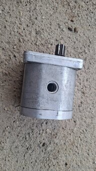 Hydraulicke čerpadlo 25l - 4