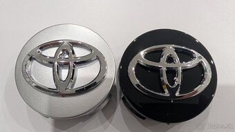 Stredové krytky TOYOTA 62mm - 4