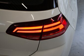 Volkswagen e-Golf - 4