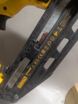 DeWalt klincovacka - 4