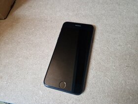 Apple iPhone 7 - blokovaný na operátora, na diely - 4