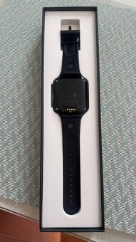 Detské smart hodinky Carneo GUARDKID+ 4G Platinum - čierne - 4