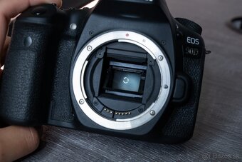 Canon EOS 90D - 4