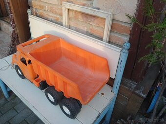 Predám auto Tatru - 4