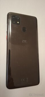Predám telefón ZTE V SMART, 4Gb / 128 Gb - 4