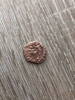 3 kusy rímskych mincí - 4