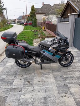 Honda CBR 1000 F - 4