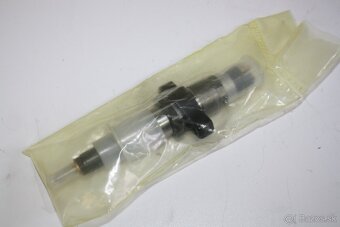 TRYSKY IVECO,DAF,FORD CUMMINS 0445120007 - 4