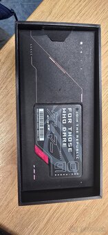 Predám asus rog Phone 6 16GB/512GB - 4