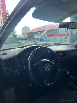 Golf 4 - 4
