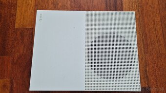 Xbox One S 500GB  + Forza Horizon 3 + 2 ovládače - 4