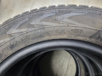 Predam zimné pneumatiky Nokian WR D4 185/60 R15 - 4