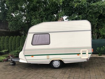 Pekny karavan Chateau 350 + predstan , nízka hmotnosť - 4