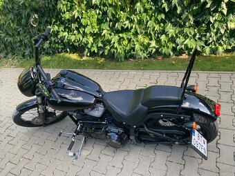 Harley Davidson Softail BLACKLINE - 4