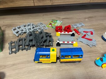 Lego duplo - 11 setov + komplet vlacik s 2 setmi kolajnic - 4
