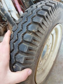 Koleso 21x4 vlečka - 4