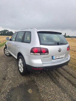 VW Tuareg 2.5L 6kvalt manuál android auto - 4