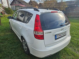 Hyundai i30 cw 1.4i - 4