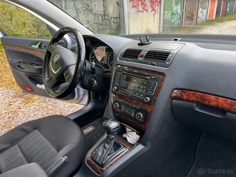 Škoda Octavia Combi 1.2TSI DSG Elegance - 4