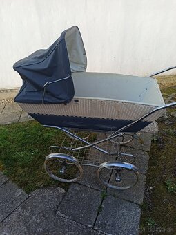 Starý retro kočík - 4