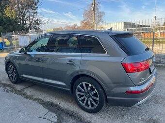 Audi Q7 3,0 TDi S-line Quattro - 4