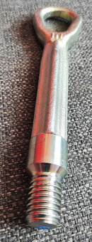 ťažné oko na BMW - 4