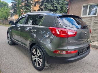 Kia Sportage 2.0 CRDi VGT 4WD EX A/T - 4