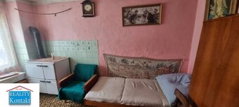 Rezervované- Na predaj starší 3 izbový rodinný dom v obci Bá - 4