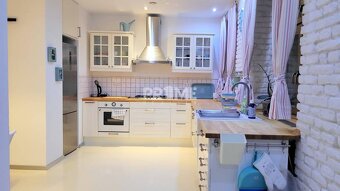 JEDINEČNÝ 2i byt, REKONŠTRUKCIA, Hviezdoslavovo námestie, St - 4