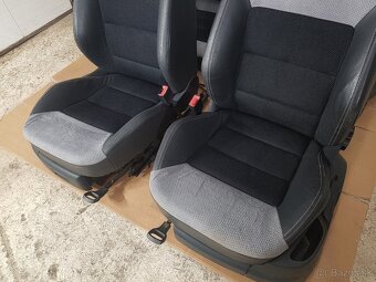Predám polokožené sedačky Škoda Octavia 2 RS Combi - 4