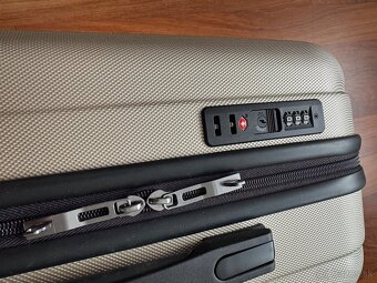 predám škripinový kufor - 4